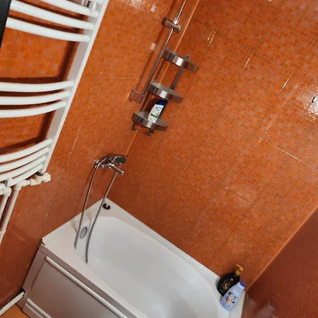 Cochet Cozy Gara De Nord Metrou 부쿠레슈티